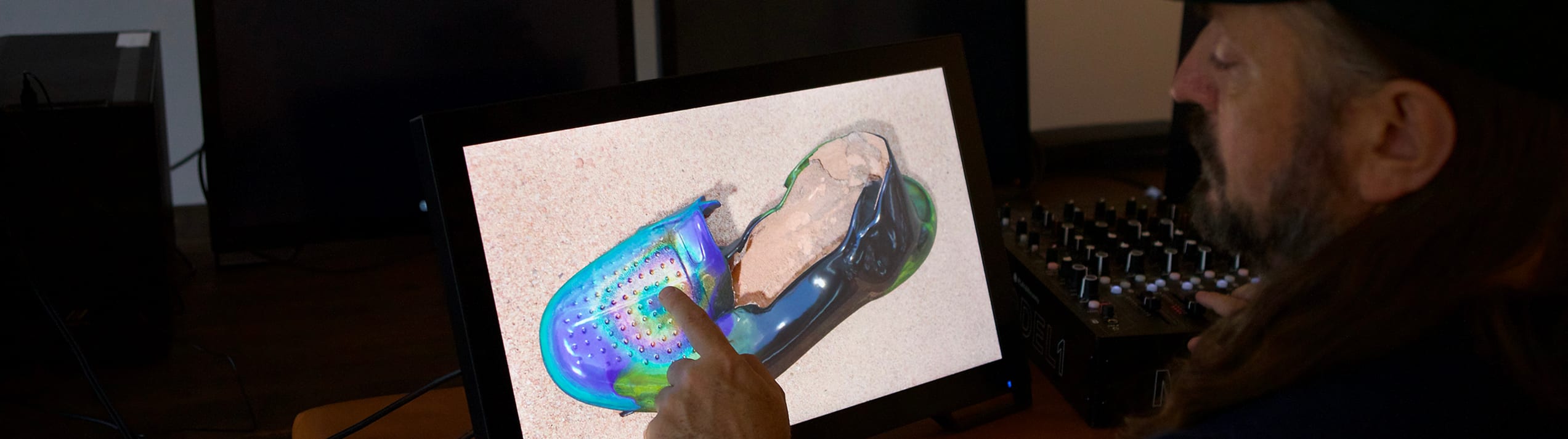 Read more about Are touchscreens the next art frontier? Digital pioneer John Gerrard thinks so