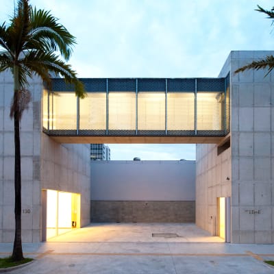 View the Gallery: Galeria Leme