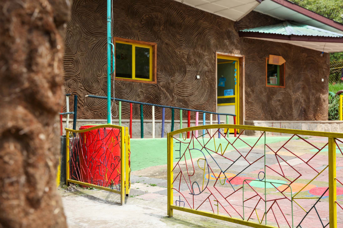 A courtyard and pavilion at Zoma Museum. Photograph by Alice Hendy.