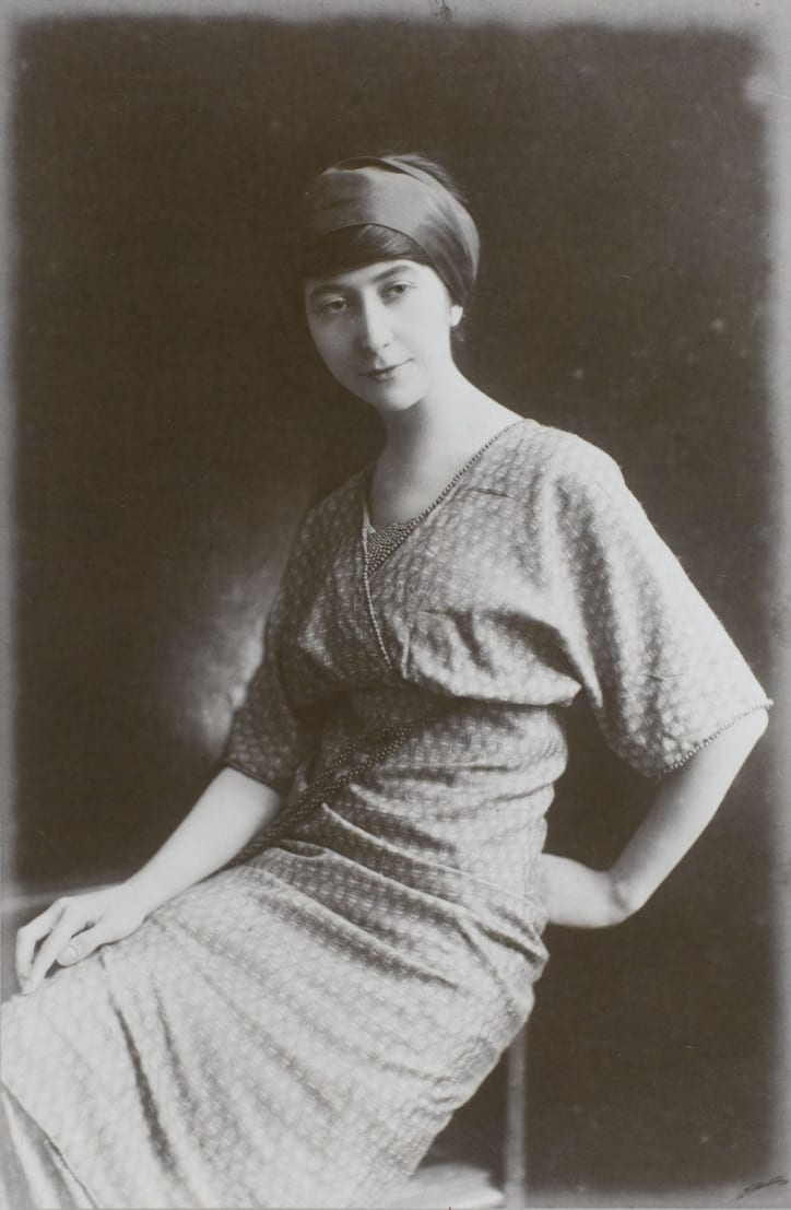 Portrait of Juliette Roche. © Paris, Centre Pompidou, musée national d’Art moderne CCI, bibliothèque Kandinsky (fonds Gleizes).