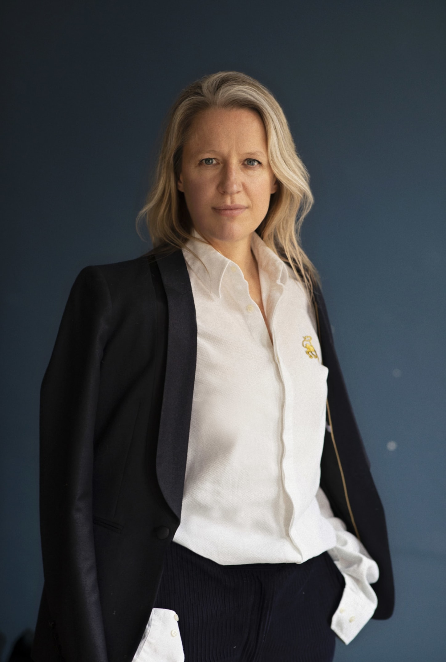 Portrait of Maike Cruse by Debora Mittelstaedt.