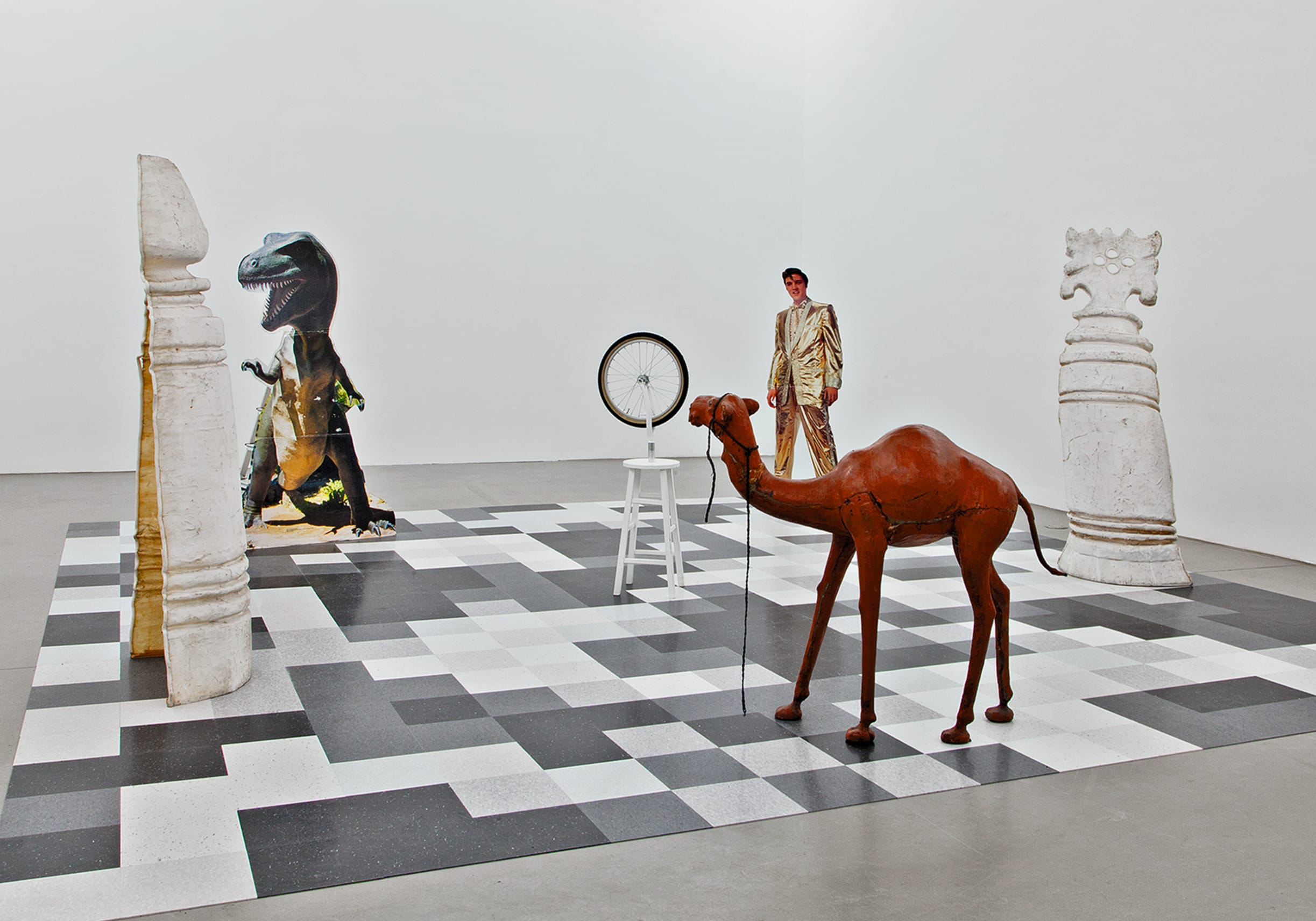 Lutz Bacher, Chess, 2012. Courtesy of the artist’s estate and Galerie Buchholz.