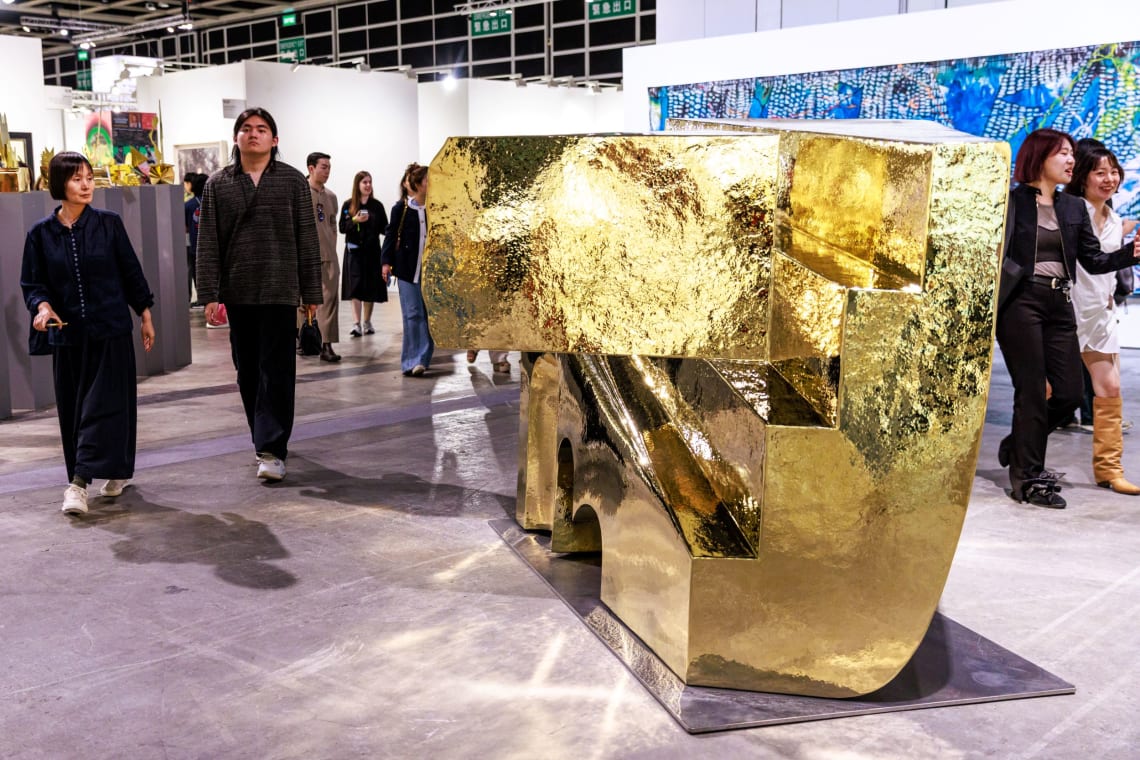 Art Basel 1970-2020 50周年記念書籍 <新品・未開封> Amazon.com: Tokyo Storefronts (Chinese Edition