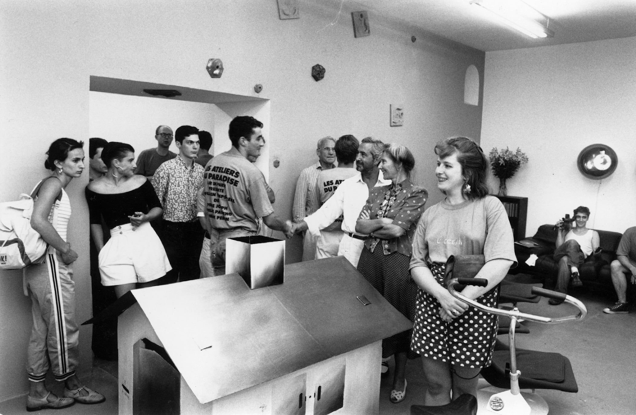 ‘Les Ateliers du Paradise’ exhibition, Air de Paris, Nice, 1990. Photograph by Jean-Marc Pharisien, courtesy of Air de Paris, Romainville.