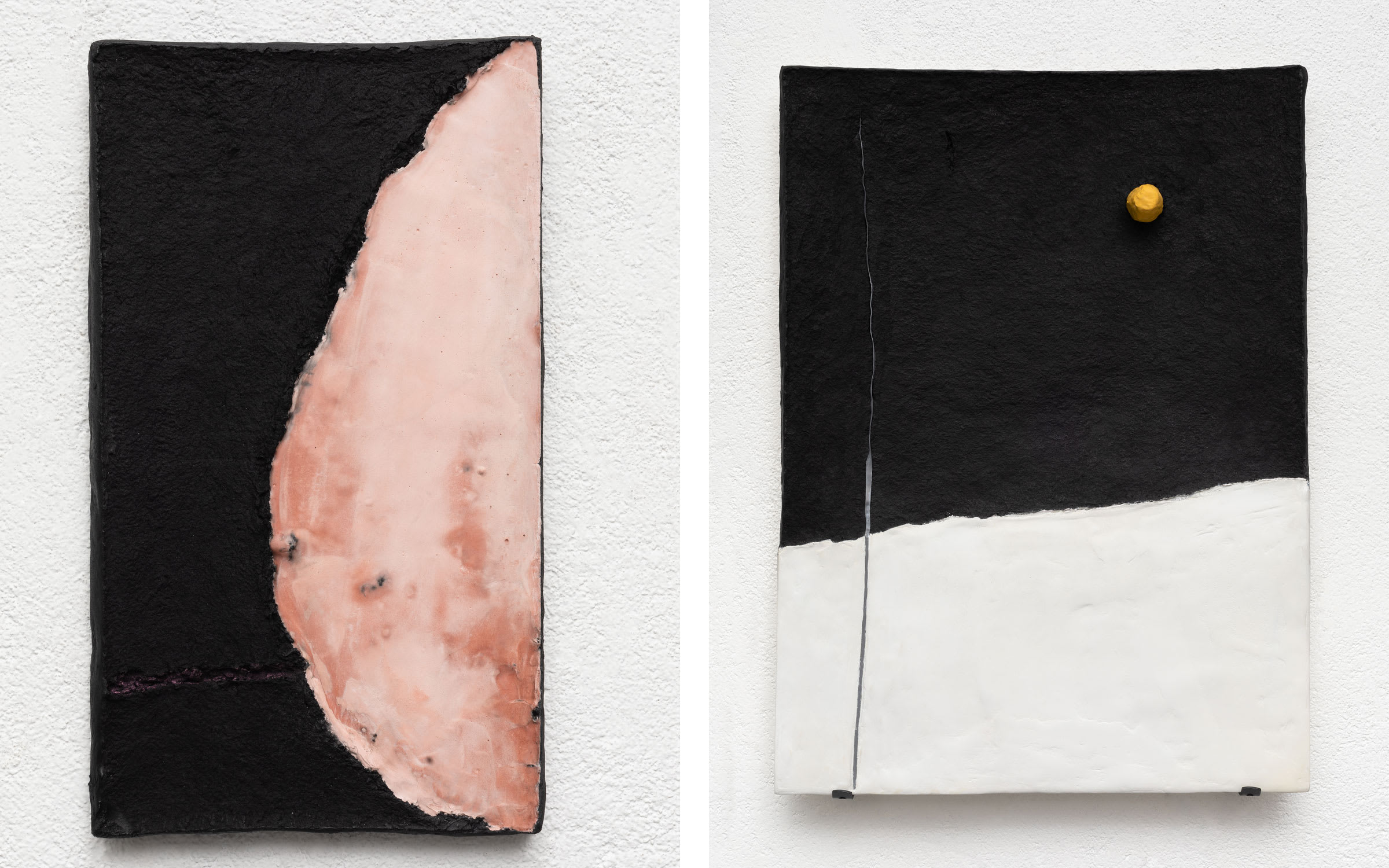 Left: Paloma Bosquê, Pinky Plate / Placa rosa, 2019. Right: Paloma Bosquê, Plate / Placa, 2019. Courtesy of Mendes Wood DM, São Paulo, New York City, Brussels.  