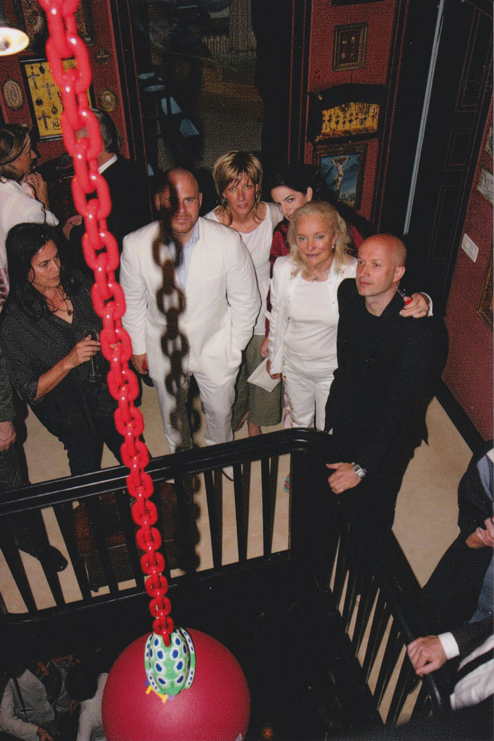 Inauguration of Jeff Koons’s Wrecking Ball at Ulla Dreyfus-Best’s home in Basel, 2007. From left: Maja Hoffmann, Marc Spiegler, Annette Schönholzer, Cay Sophie Rabinowitz, Ulla Dreyfus-Best, and Sam Keller.