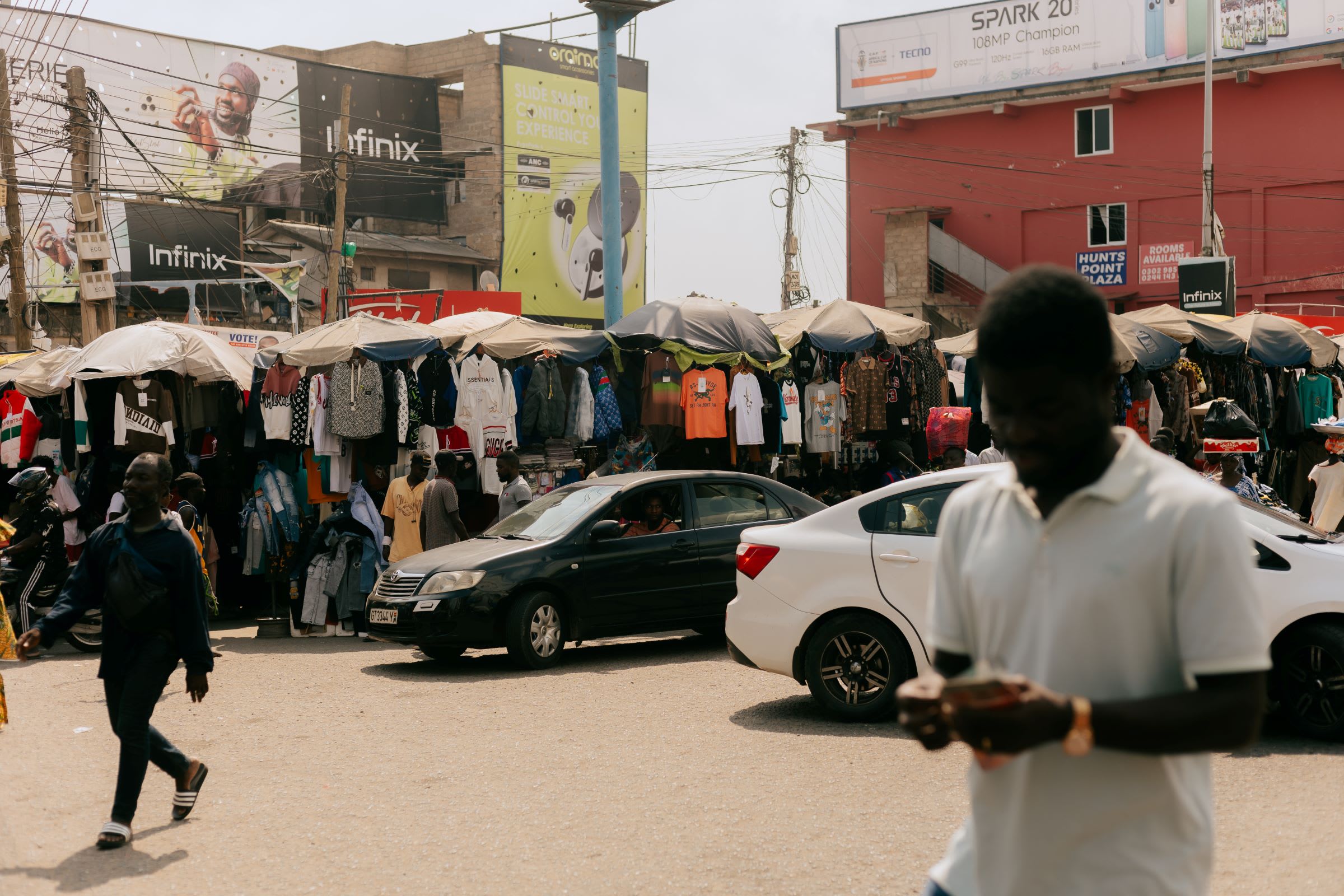The streets of Accra. Photography by Rachel Seidu for Art Basel.