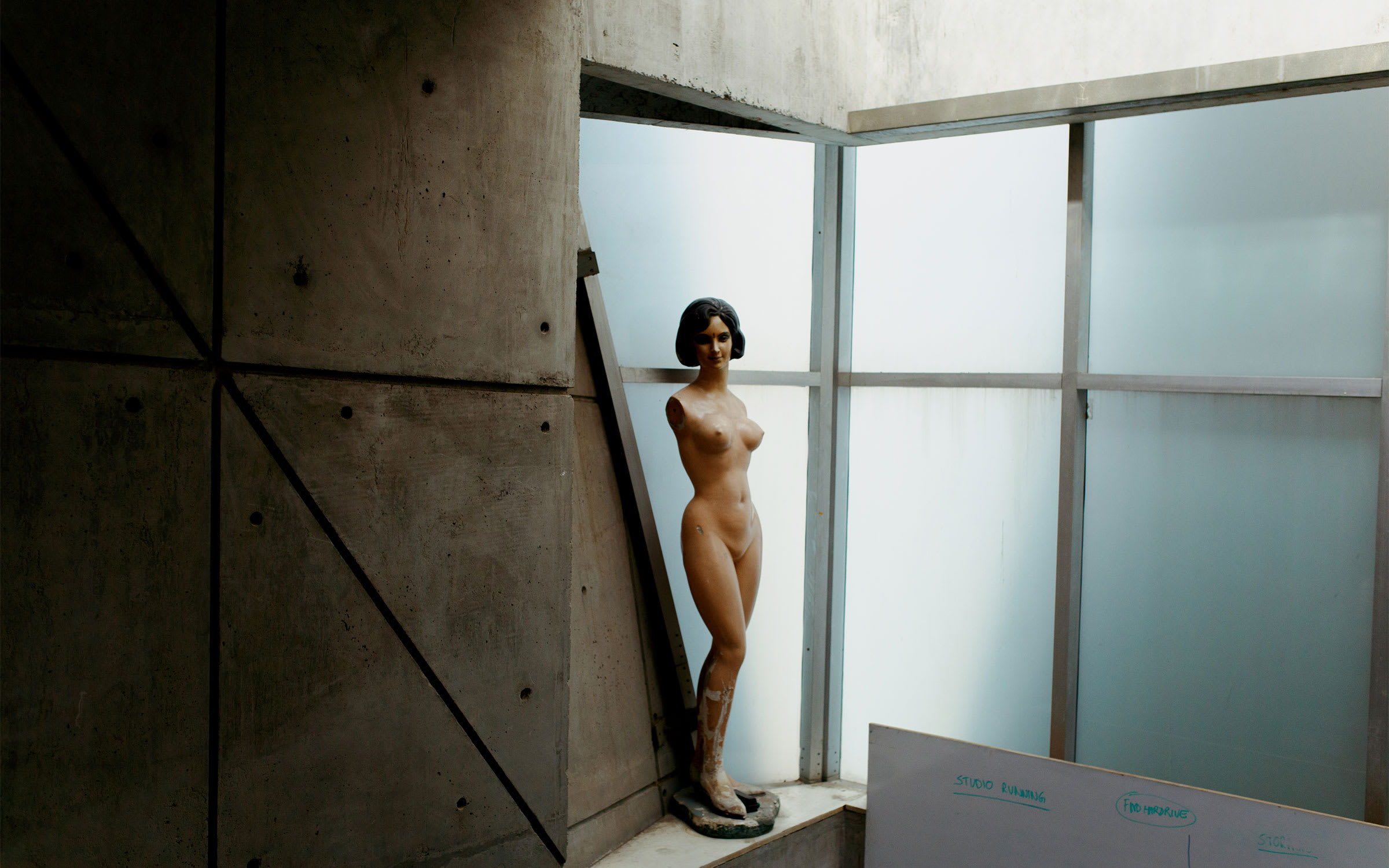 2021年，Bharti Kher的工作室。圖片：由巴塞爾藝術展委託Dolly Devi拍攝。