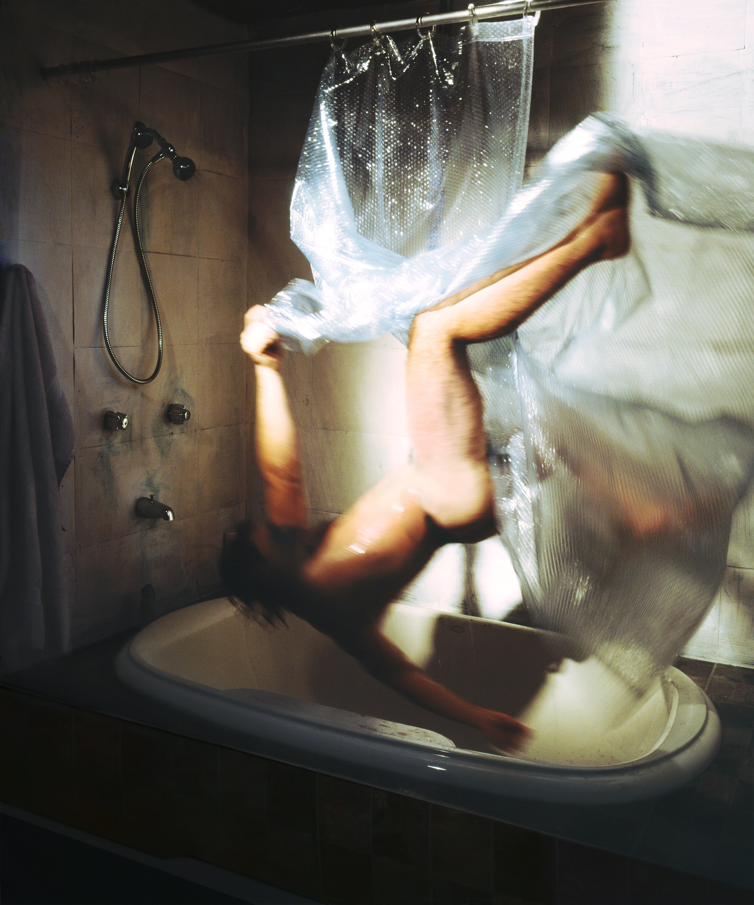 Kerry Skarbakka, Shower, 2005. Courtesy of the artist.