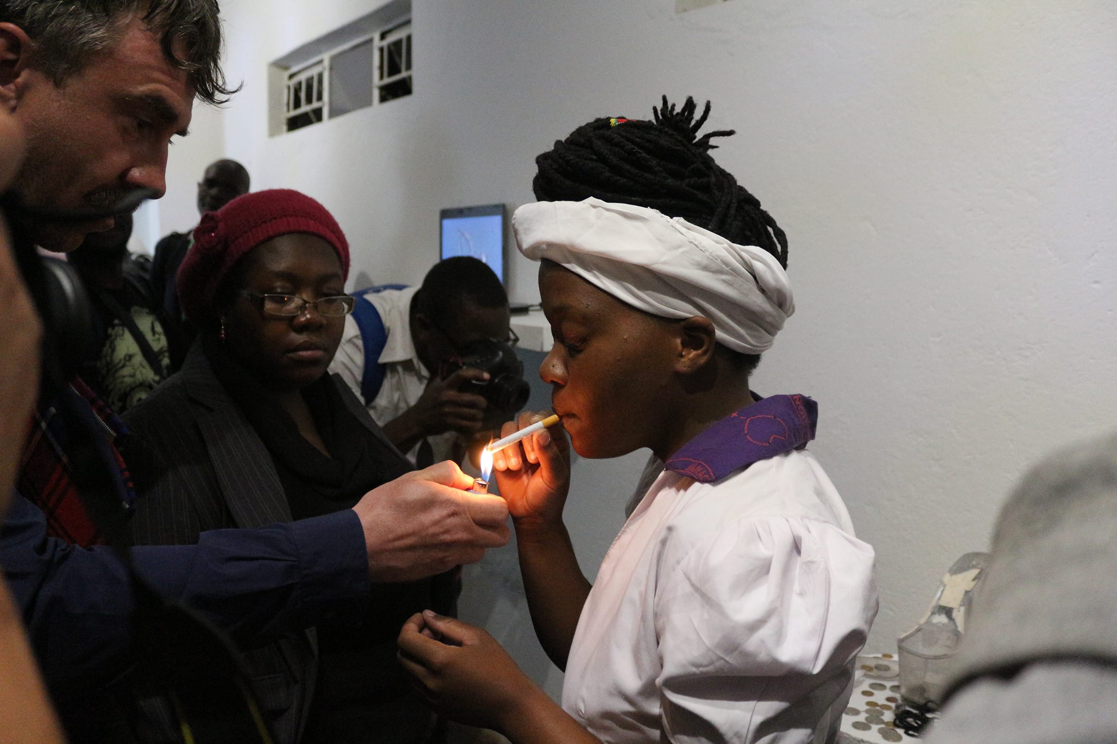  Mukwazhi, Please Tip Your Dancers, 2017, SAVVY Contemporary at Njelele Art Station, Harare. Photo by Tinotenda Joseph Tagwireyi. Courtesy and copyright of the artist and Jan Kaps, Cologne.