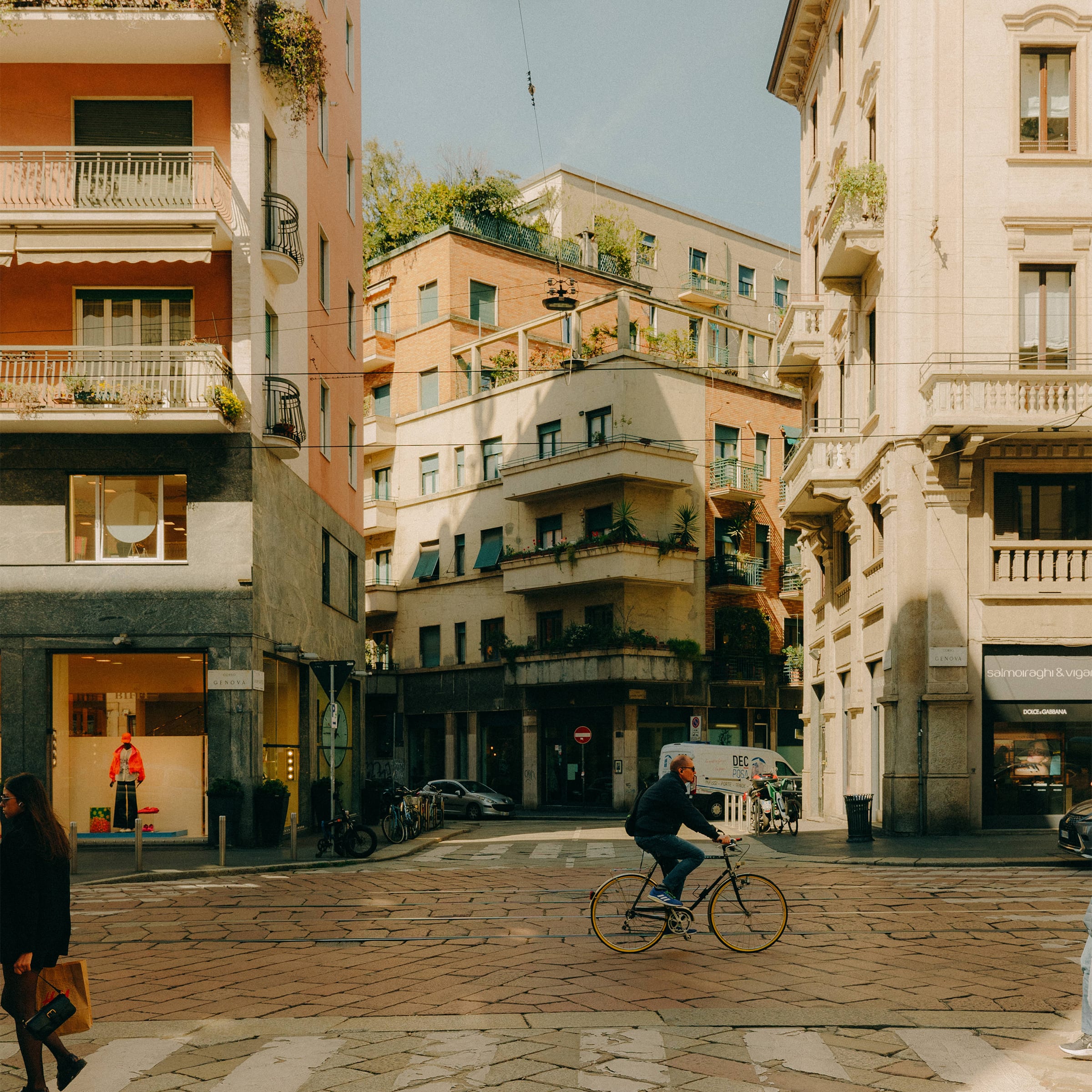 Milan street scene. Photography by Julius Hirtzberger for Art Basel.