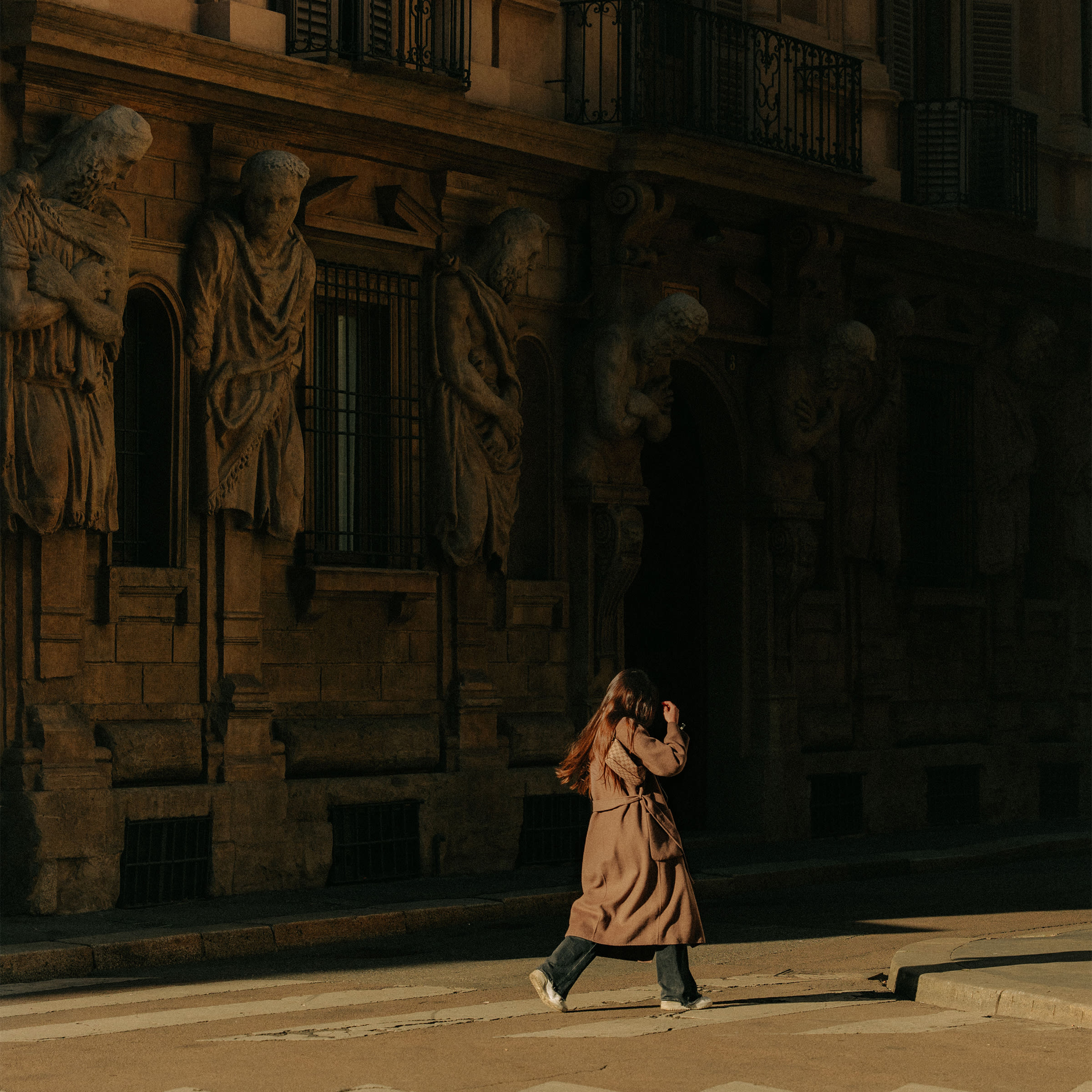 Milan street scene. Photography by Julius Hirtzberger for Art Basel.