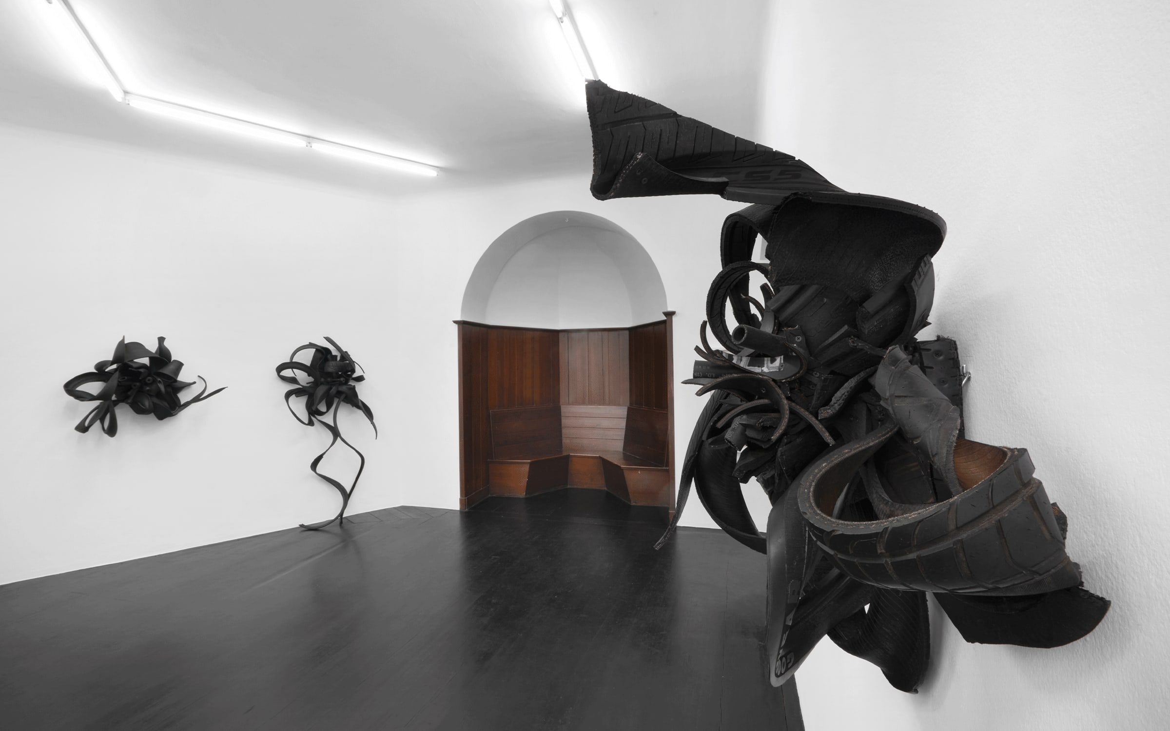 Installation view of ​‘Against The Day: Chakaia Booker & Carol Rama’, ​​​​​Galerie Isabella Bortolozzi, Berlin, 2023. Photograph by Graysc.de / Dotgain.info. Courtesy of the artist and Galerie Isabella Bortolozzi.