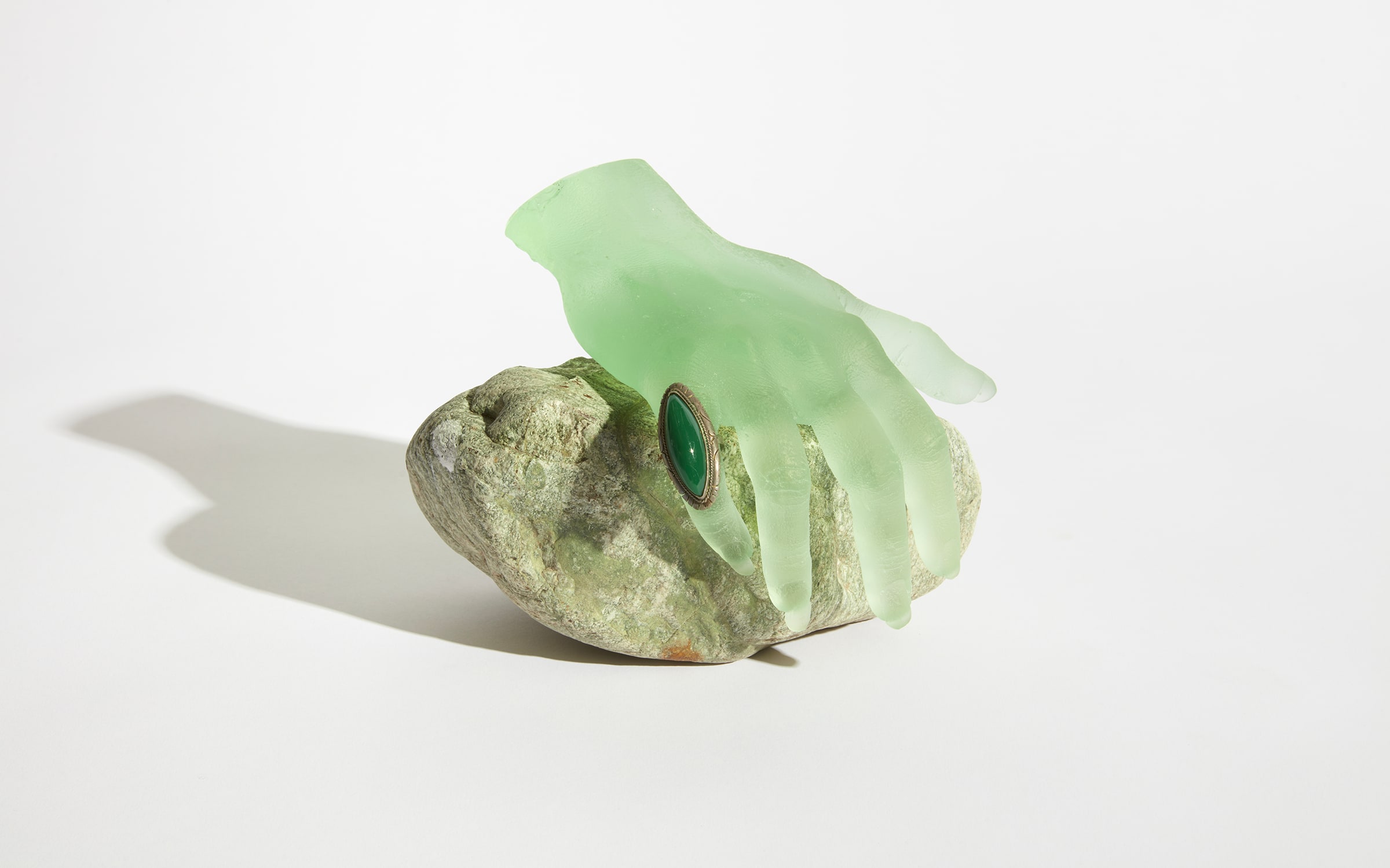 Kelly Akashi, Inheritance, 2021. Courtesy of the artist, François Ghebaly Gallery, and Tanya Bonakdar Gallery.