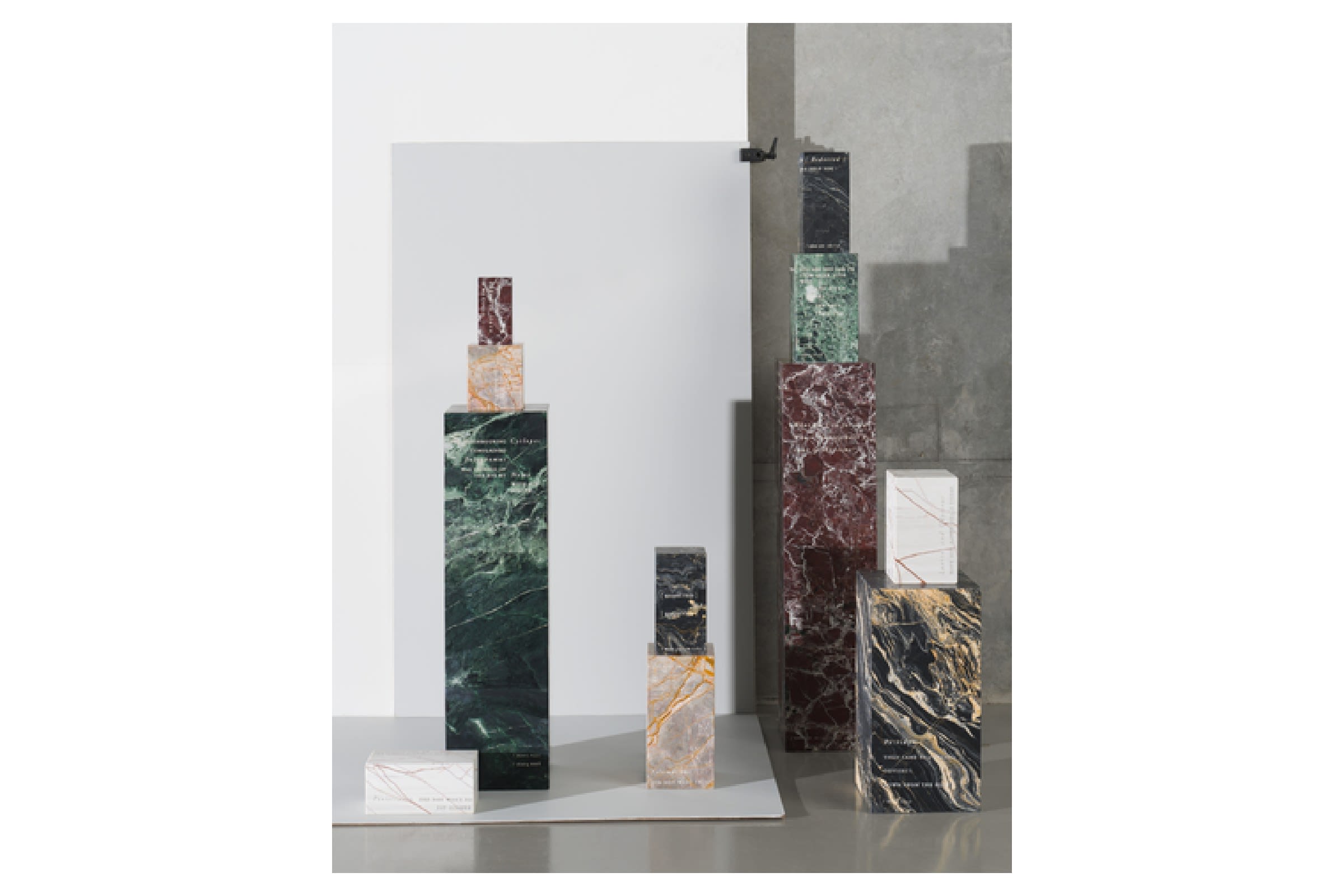 Stanislava Pinchuk, The Wine Dark Sea, set I, 2021, marble and enamel, dimensions variable. Photo by Matthew Stanton. Courtesy of the artist and Yavuz Gallery.