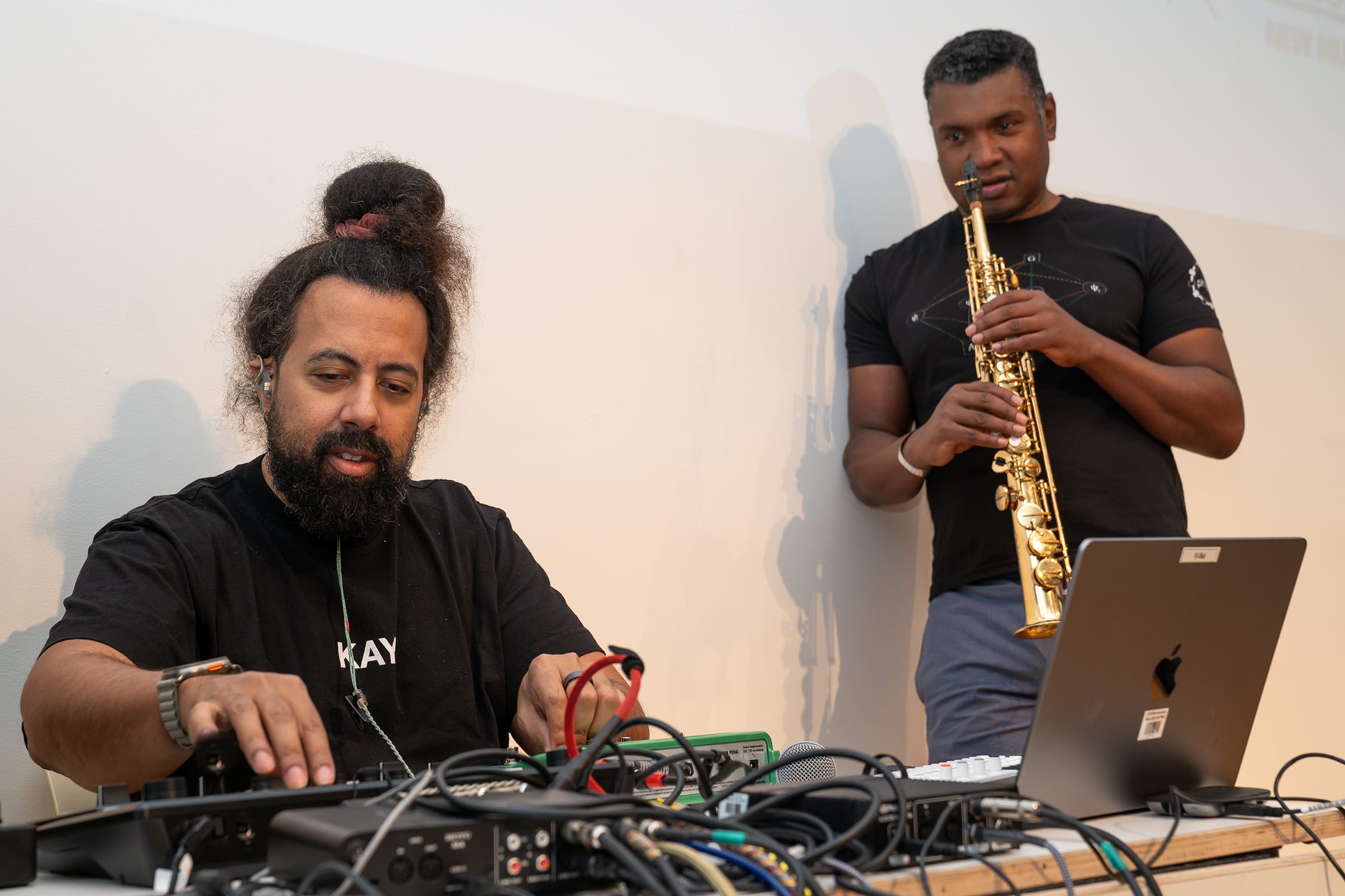Reggie Watts and Stephon Alexander in rehearsal during 7x7 2024 Collaboration Day. Photo by Owley Studios. Courtesy of Rhizome.