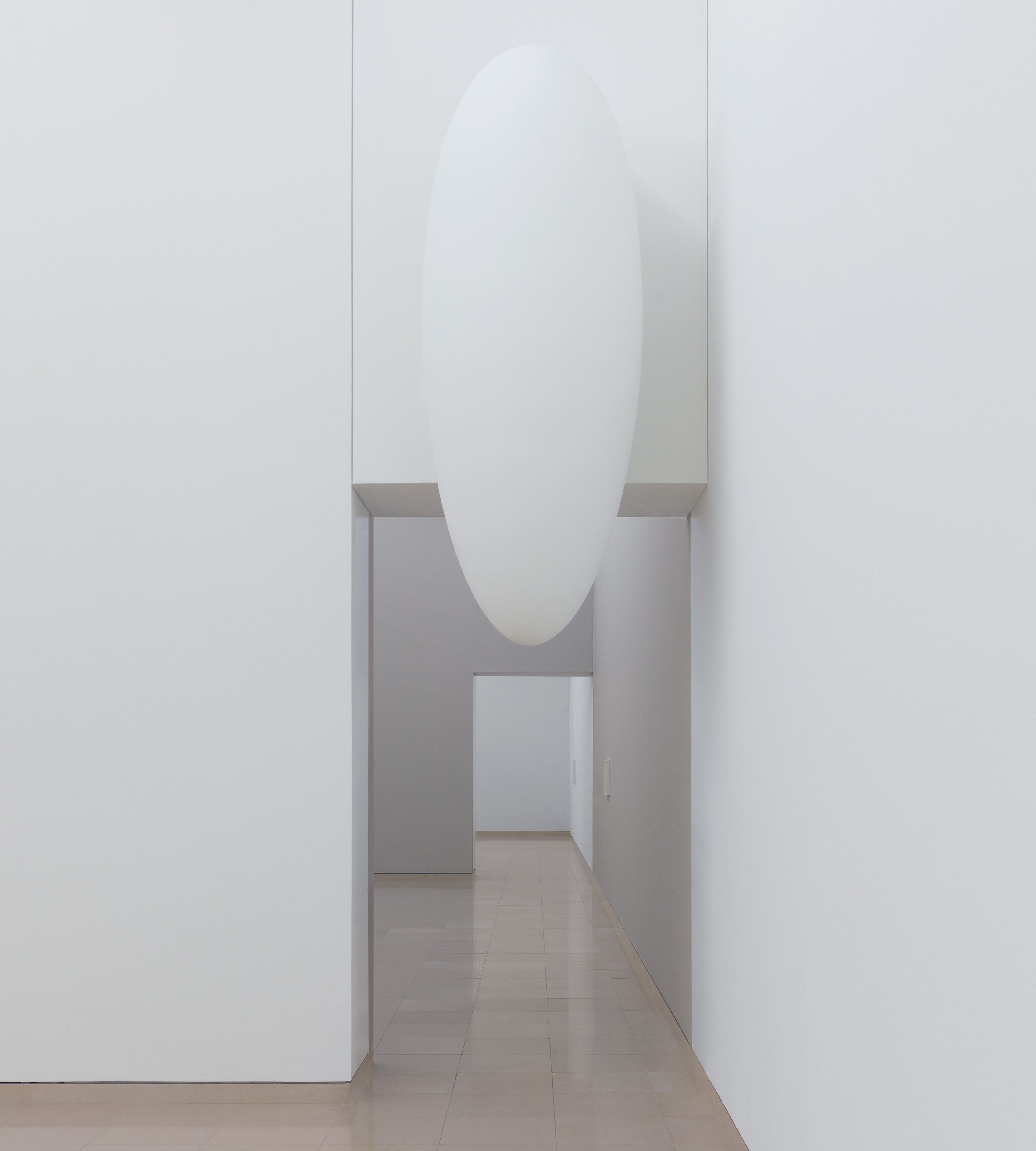 Tarik Kiswanson, Nest, 2020. Courtesy of the artist, Sfeir-Semler and Carré d’Art - Musée d’art contemporain, Nîmes. Photograph by Vinciane Lebrun.