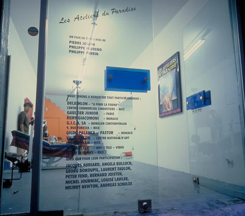 Installation view (entrance, room 1) of exhibition ‘Les Ateliers du Paradise’, Air de Paris, Nice, 1990. Photograph by François Fernandez, courtesy of Air de Paris, Romainville.
