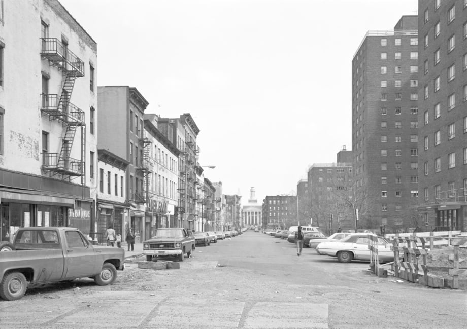 thomas-struth-115th-street-at-2nd-avenue-new-york-harlem-1978-1978
