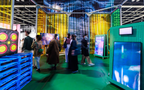 Art Basel 1970-2020 50周年記念書籍 <新品・未開封> Day 1 sales in Hong Kong: Kusama sells for USD 3.5 million