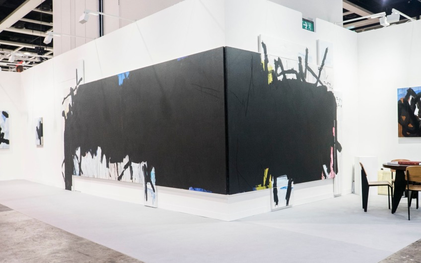Leo Gallery