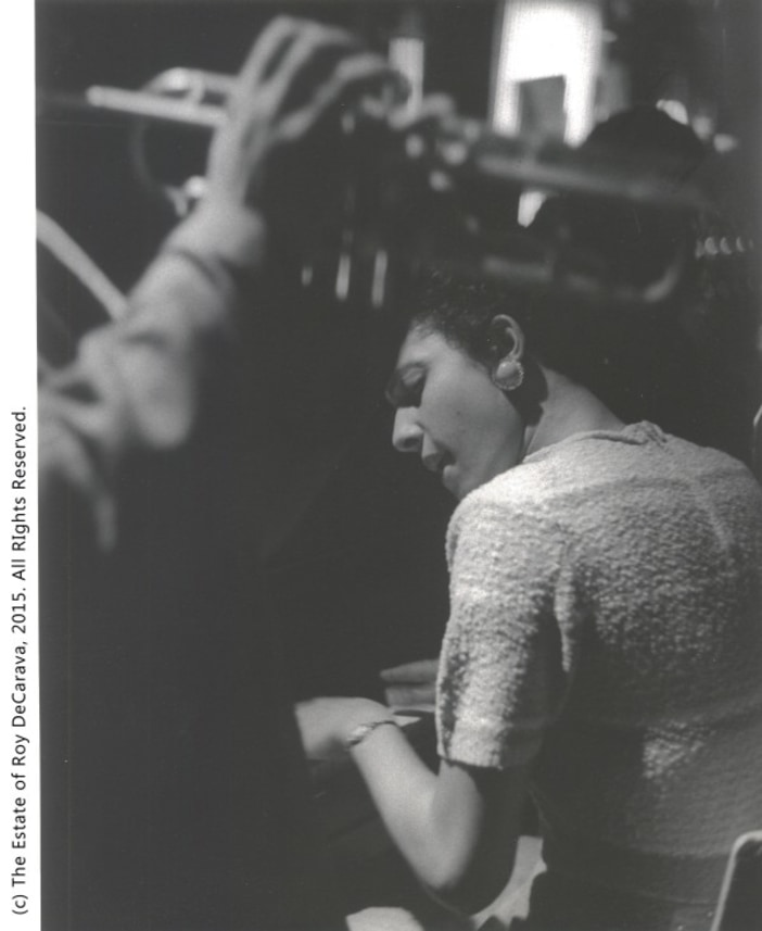 Pianist and group, Connie's