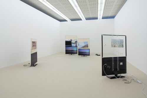 “Philipp, I have the feeling I'm incredibly good looking but have nothing to say", installation view, 21er Haus, Austria