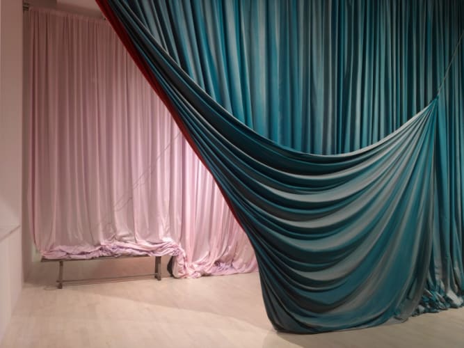 7 Curtains