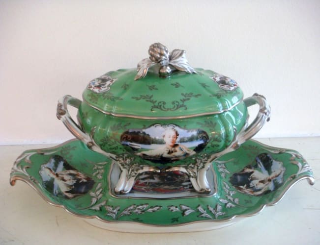 Madame de Pompadour, Tureen and Platter Apple Green
