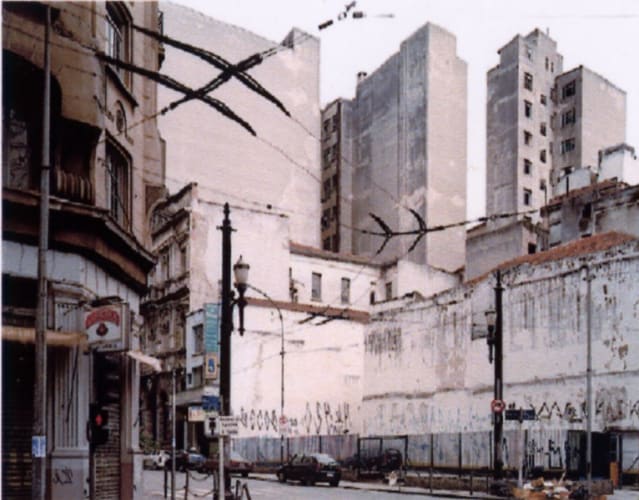 Rua Venceslaû Bràs, São Paolo 2001