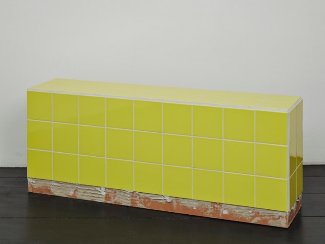 Reading bench (yellow)