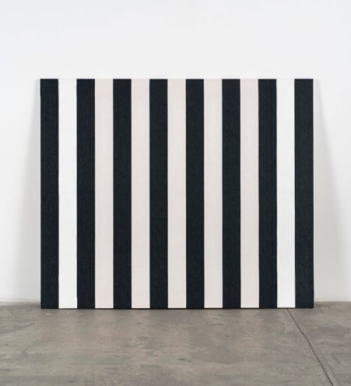 Peinture acrylique sur tissu rayé de bandes blanches et noires