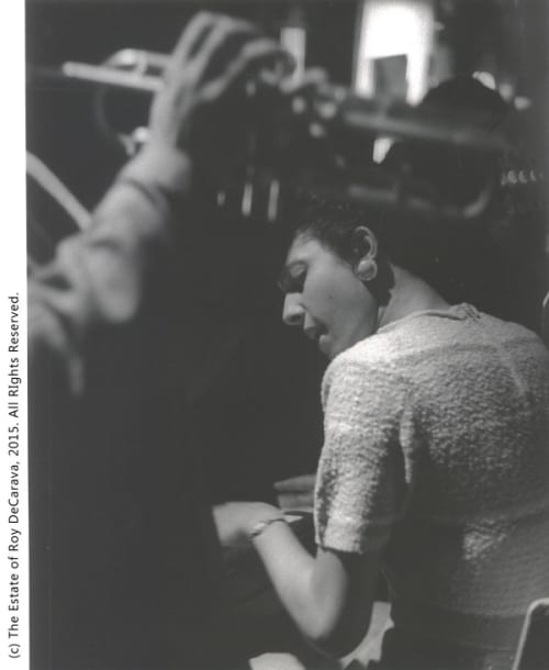 Pianist and group, Connie's