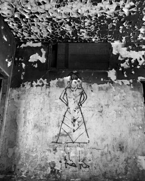 Femme Fatale, Beirut