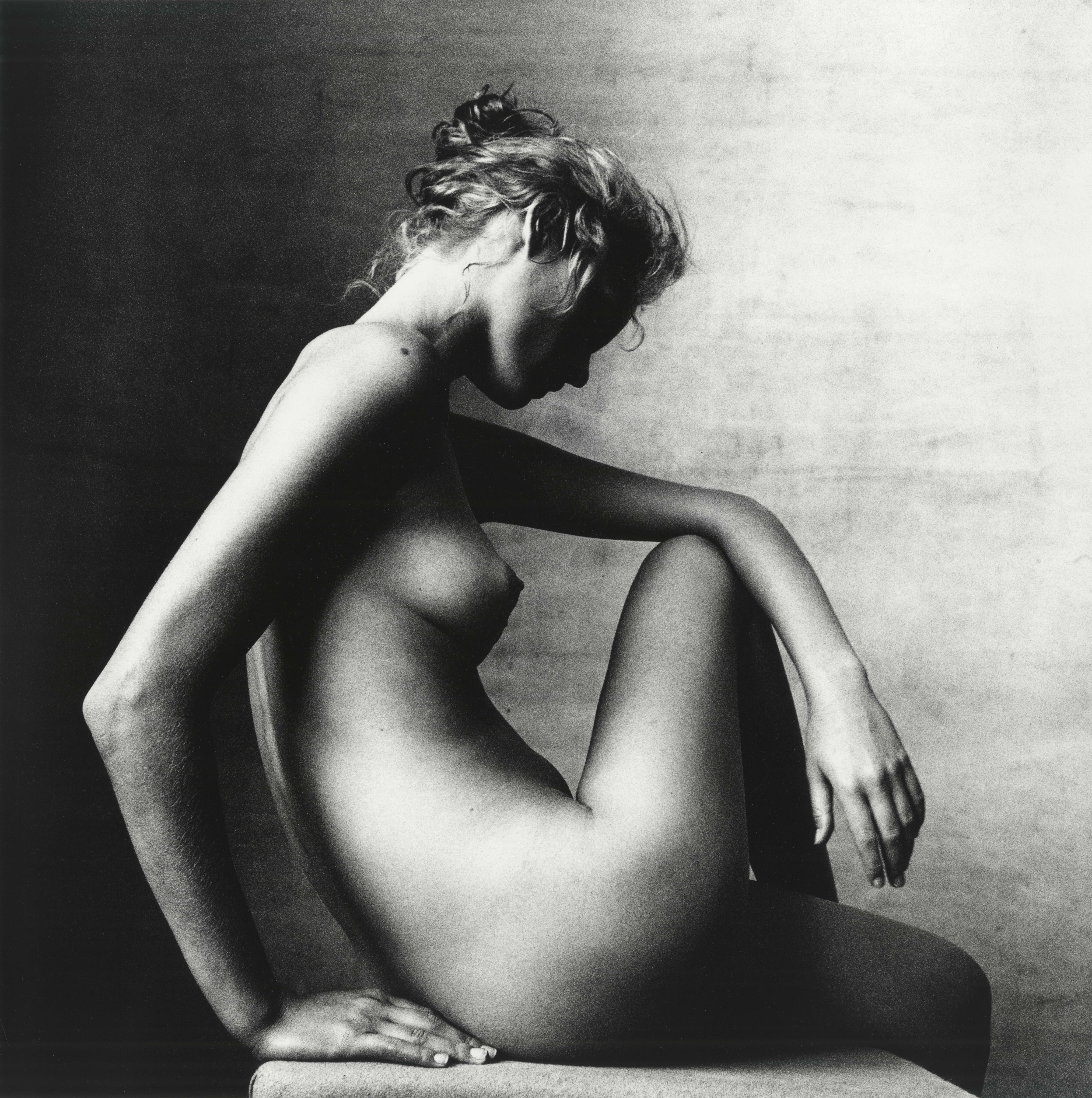 Amber Valletta (C), New York